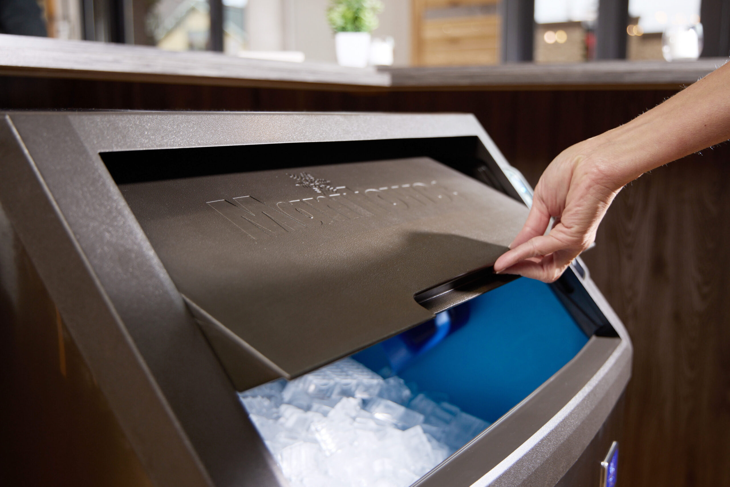 Manitowoc NEO® Series UP240 Undercounter Ice Machine Online - Image 28